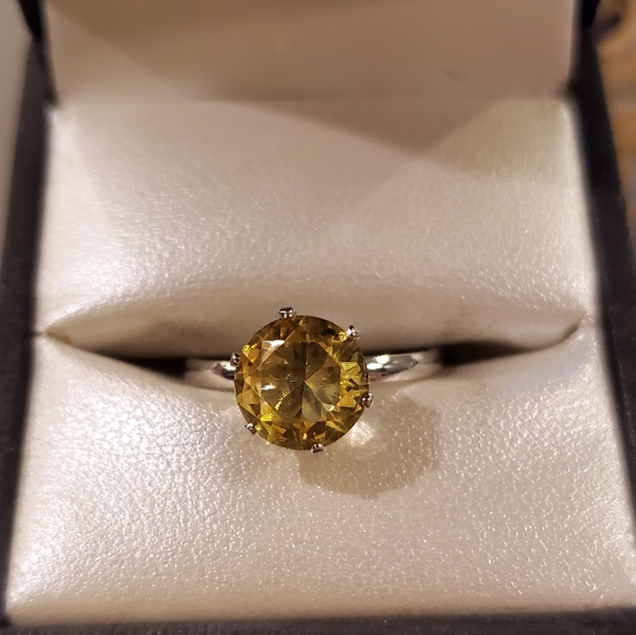 1.2 Carat AAA cubic zirconia yellow crystal ring - Picture 2 of 7